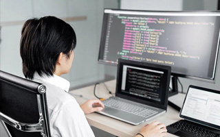 泰安 api php源码,下载的php源码怎么运行呢？